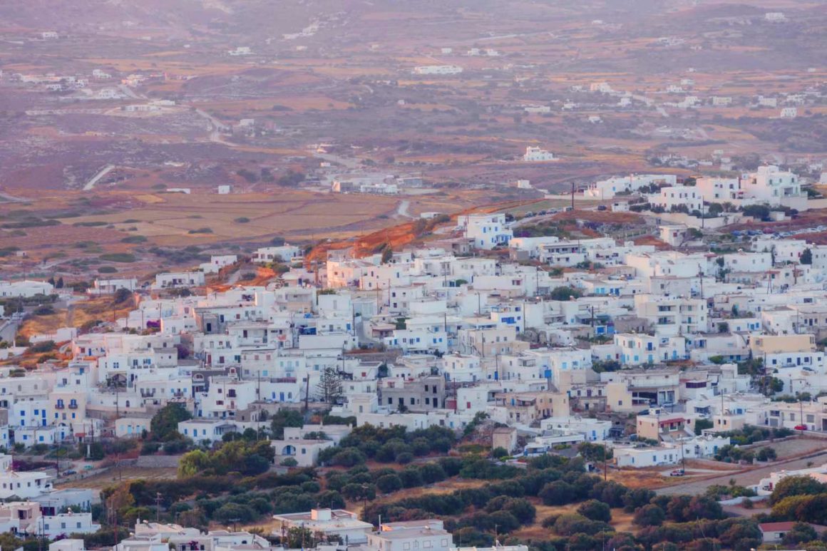 ile de milos village