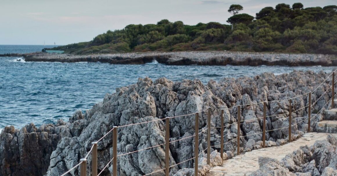 sentier-littoral-cap-antibes